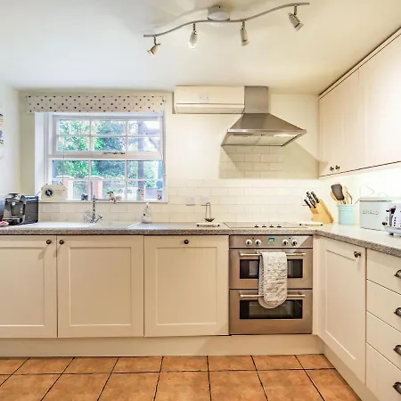 Semesterbostad Wychwood *